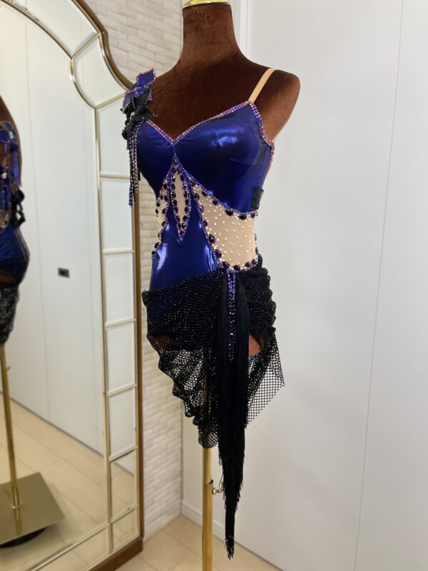 Midnight Orchid（ミッドナイト・オーキッド）